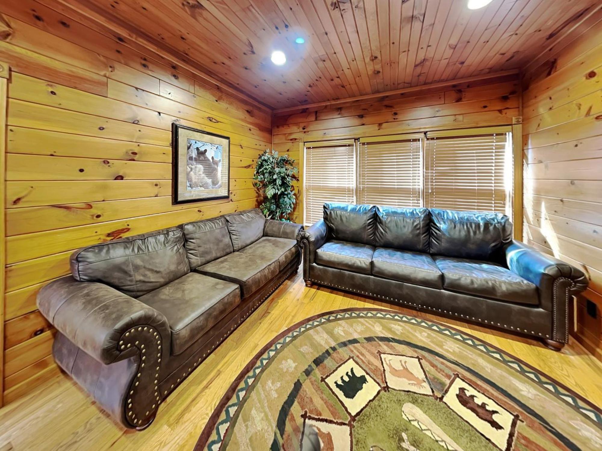 The Great Escape Ii, 5 Bedrooms, Sleeps 17, Game Room, Pool Access, Theater Gatlinburg Bagian luar foto