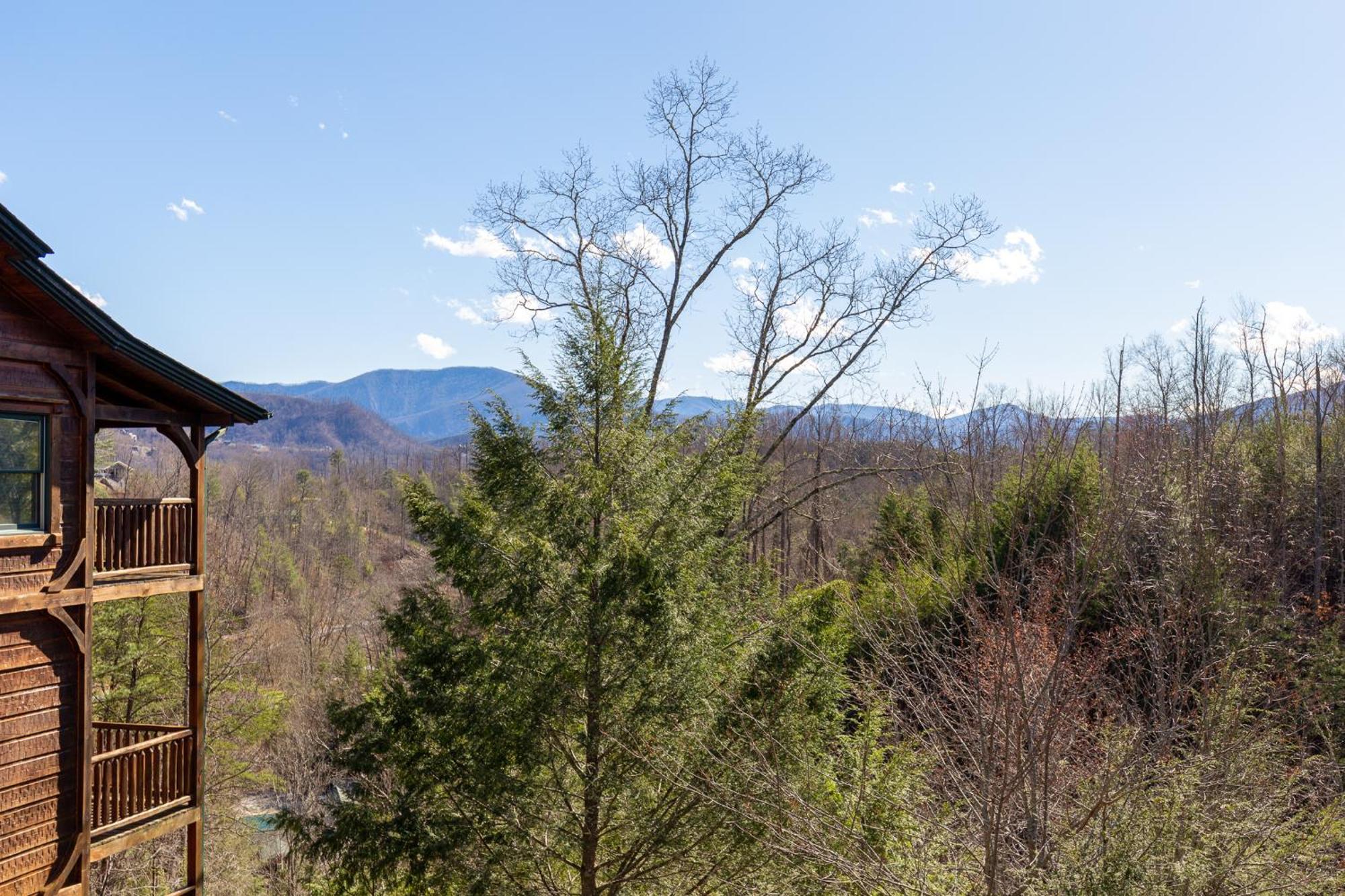 The Great Escape Ii, 5 Bedrooms, Sleeps 17, Game Room, Pool Access, Theater Gatlinburg Bagian luar foto