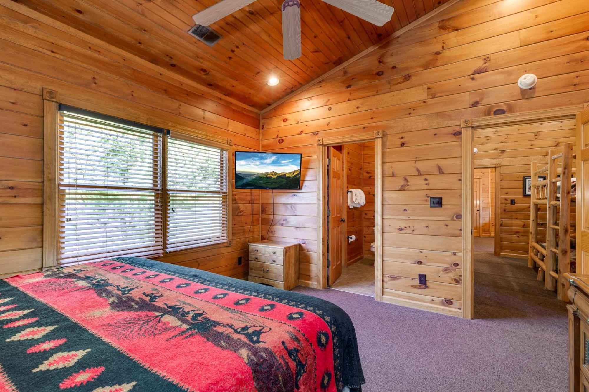 The Great Escape Ii, 5 Bedrooms, Sleeps 17, Game Room, Pool Access, Theater Gatlinburg Bagian luar foto
